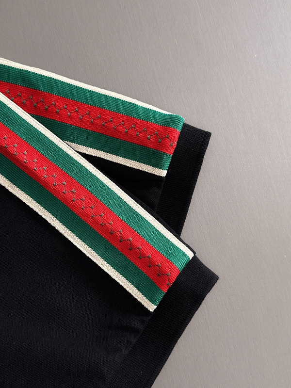 ブランドTシャツ角部分ディテール